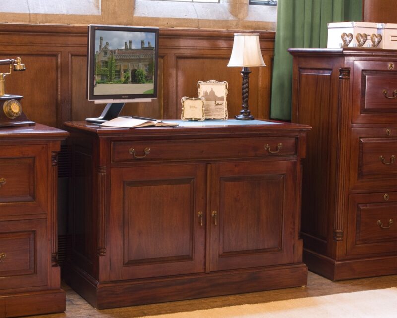 Baumhaus La Roque Hidden Home Office The Home and Office Stores