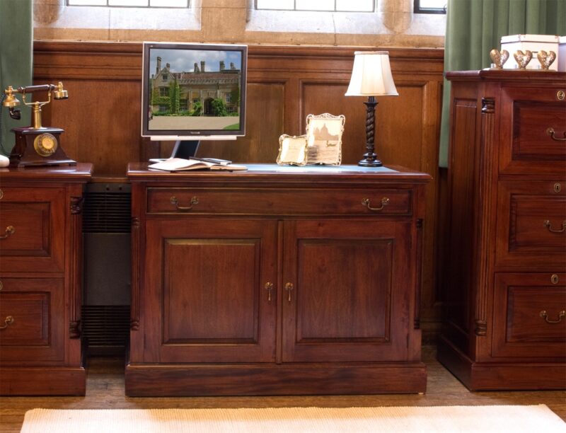 Baumhaus La Roque Hidden Home Office The Home and Office Stores