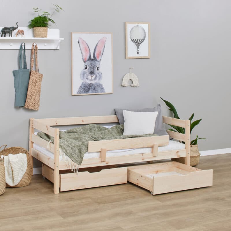 Hoppekids Shorty daybed with safety rail drawers natural